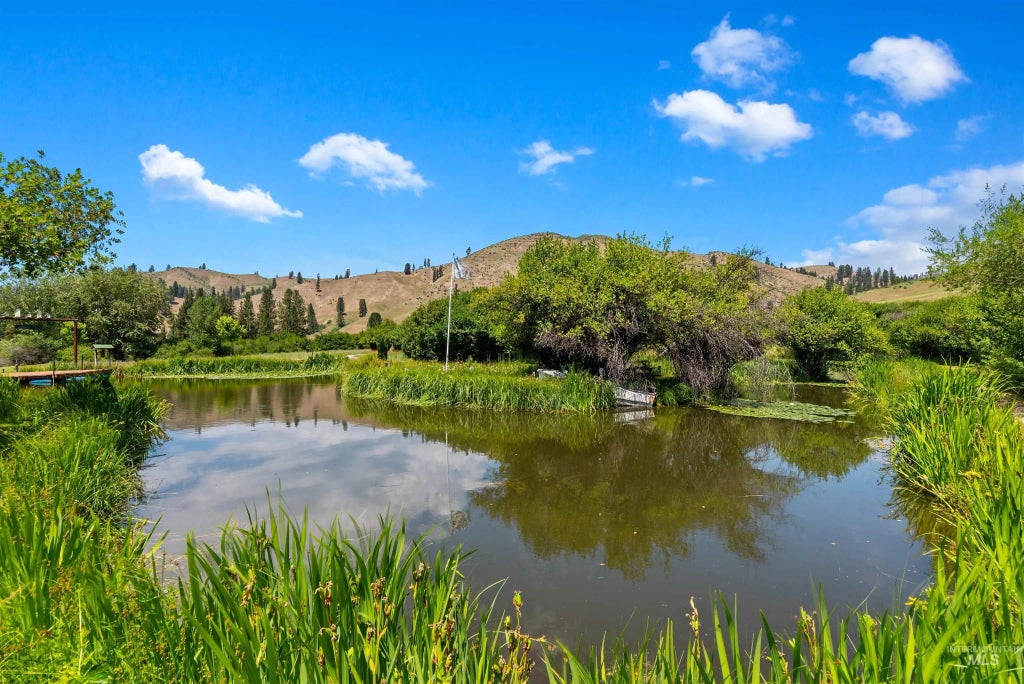 1650 Banks Lowman Road, Garden Valley