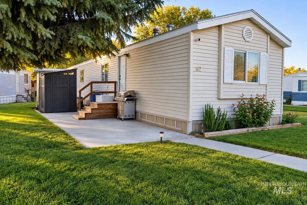 198 South Hills Rd #52, Twin Falls