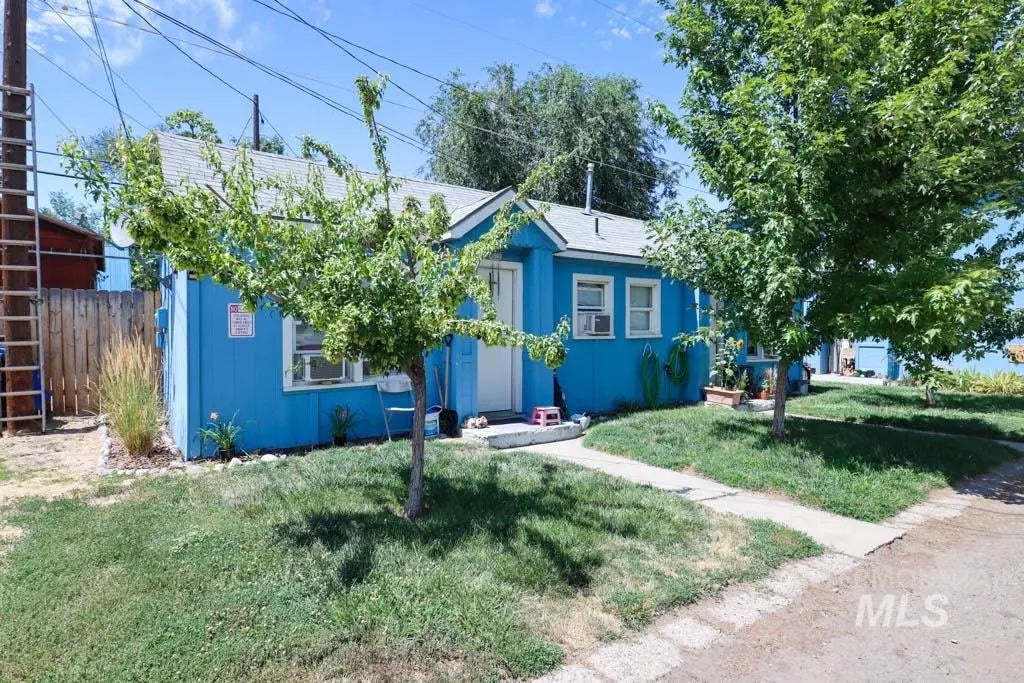 124 Nw 4th Ave., Ontario