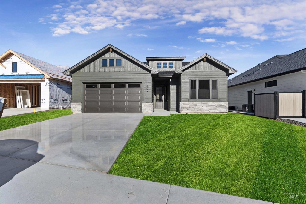 6402 E One Tree Place, Eagle