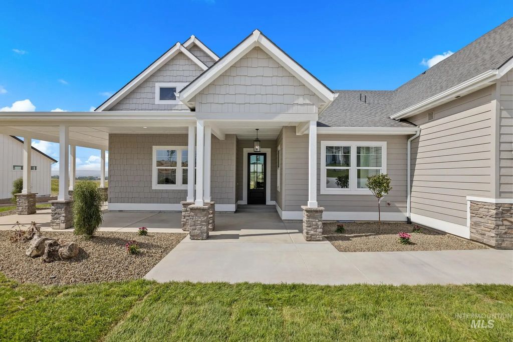 27387 Iron Horse Dr, Caldwell