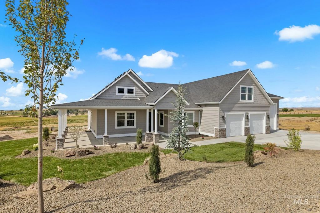 27387 Iron Horse Dr, Caldwell