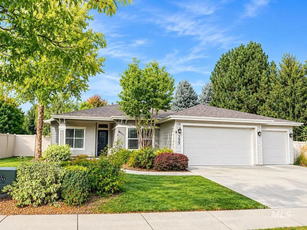 359 N Vandries Way, Eagle
