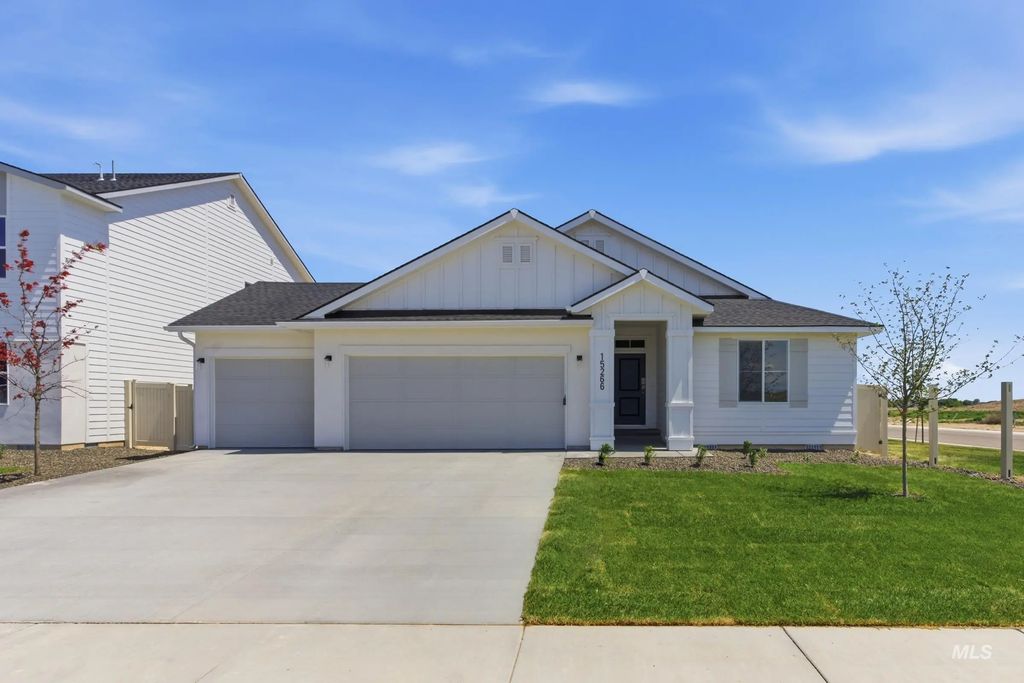 9072 W Violet St, Nampa