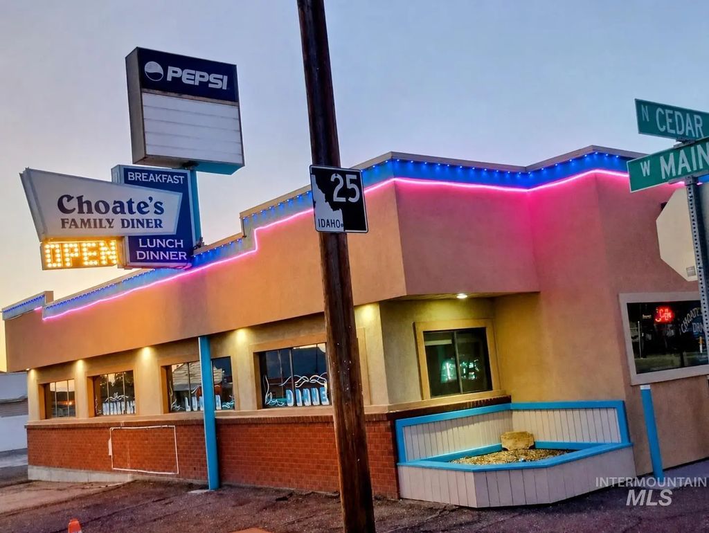 400 W Main St, Jerome