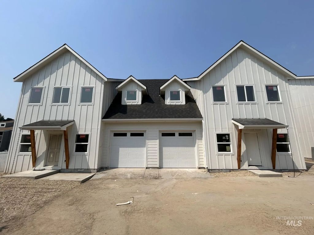 2437 & 2443 S Kindful Lane, Boise