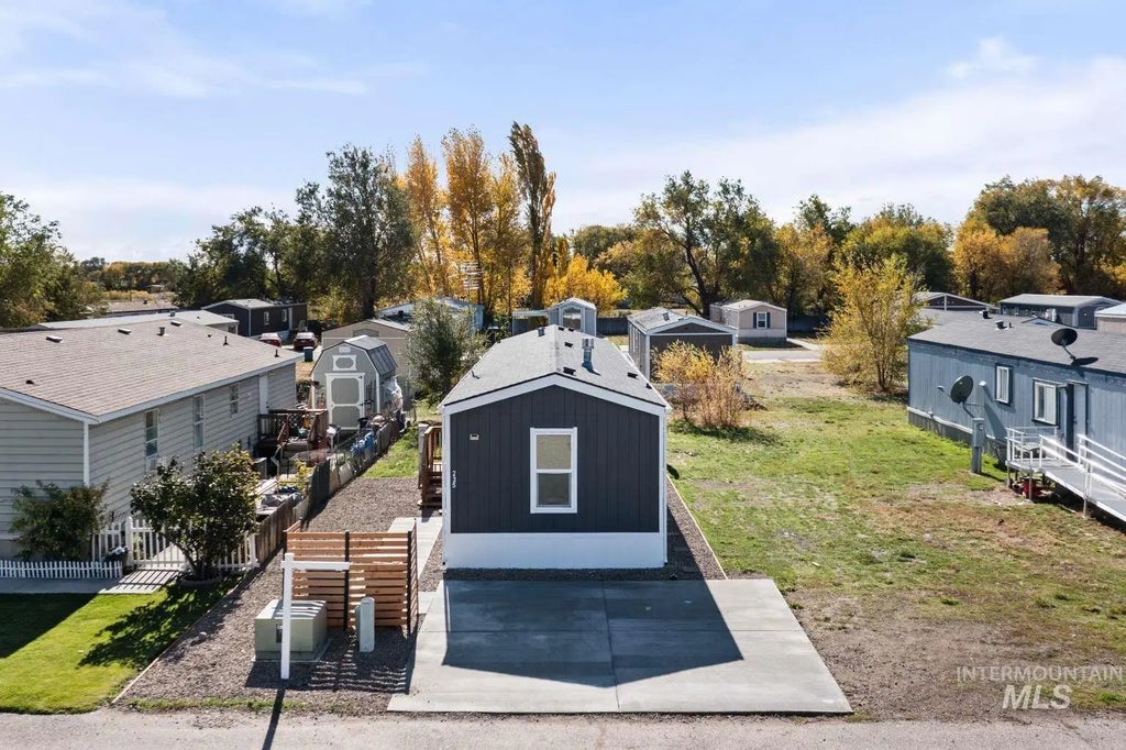 235 Colleen Dr, Mountain Home