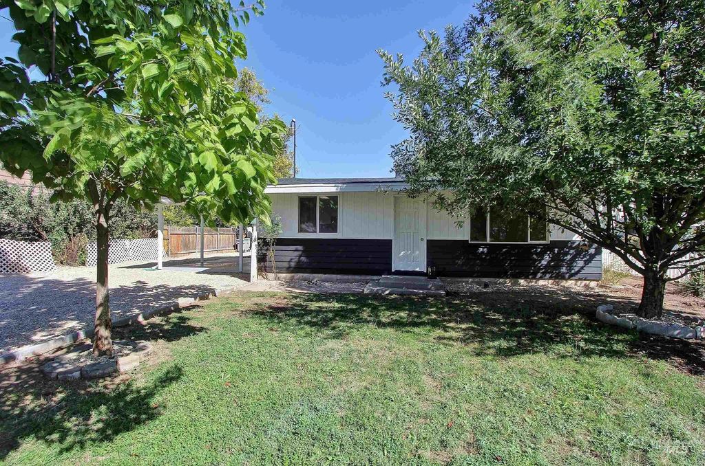4026 N Christine St, Boise