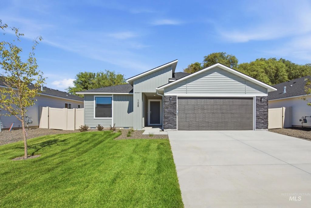 2520 W Tar Sands Dr, Kuna