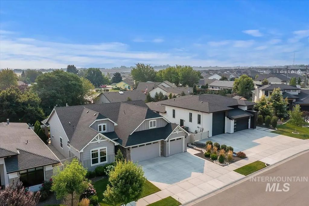3900 S Lone Pine Ave, Meridian