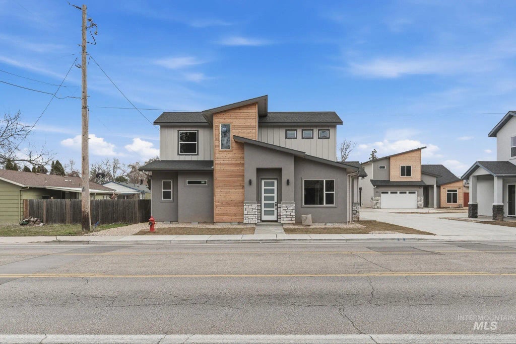 6817 W Ustick, Boise