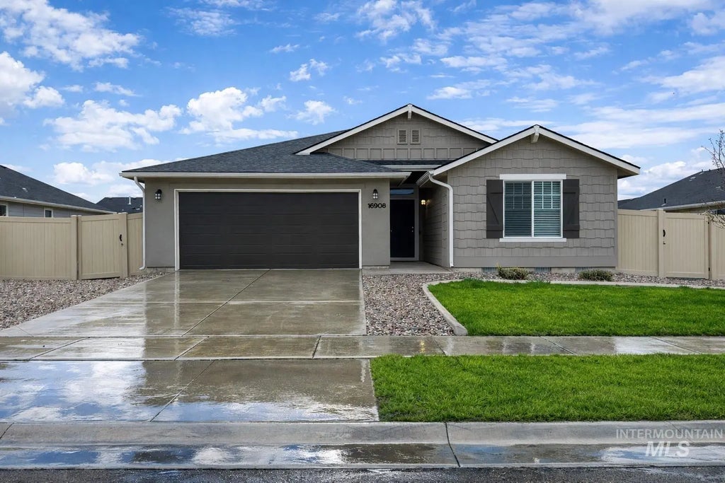 16908 N N Lowerfield Loop, Nampa