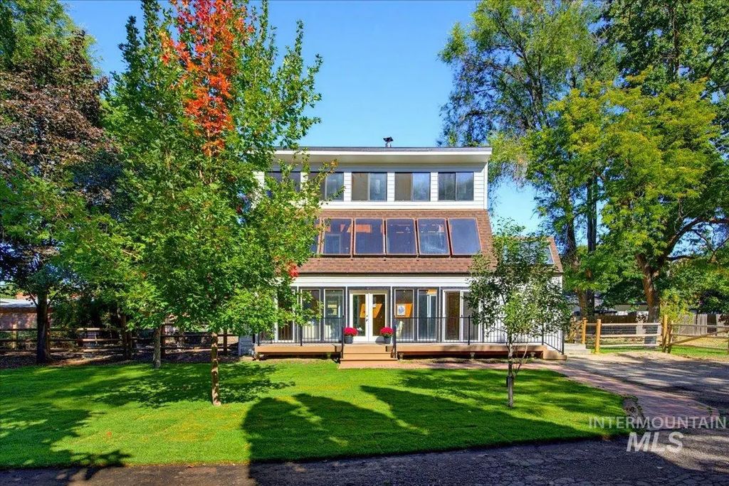 3718 & 3720 N Collister Dr., Boise