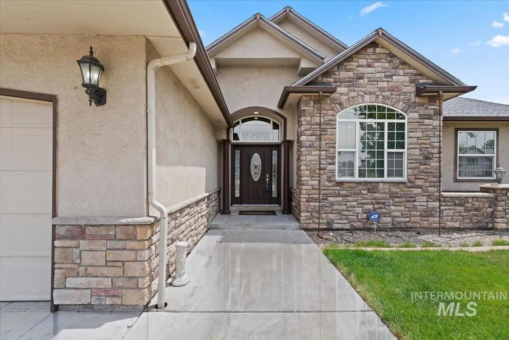 2164 Ne Onati Ave, Mountain Home