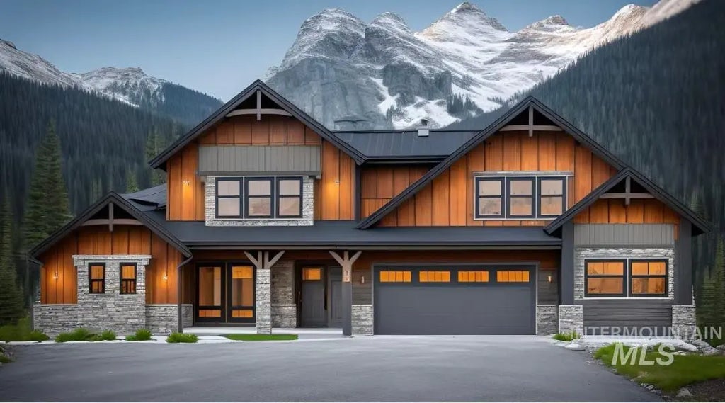 18 Gold Fork Bay Circle, Donnelly