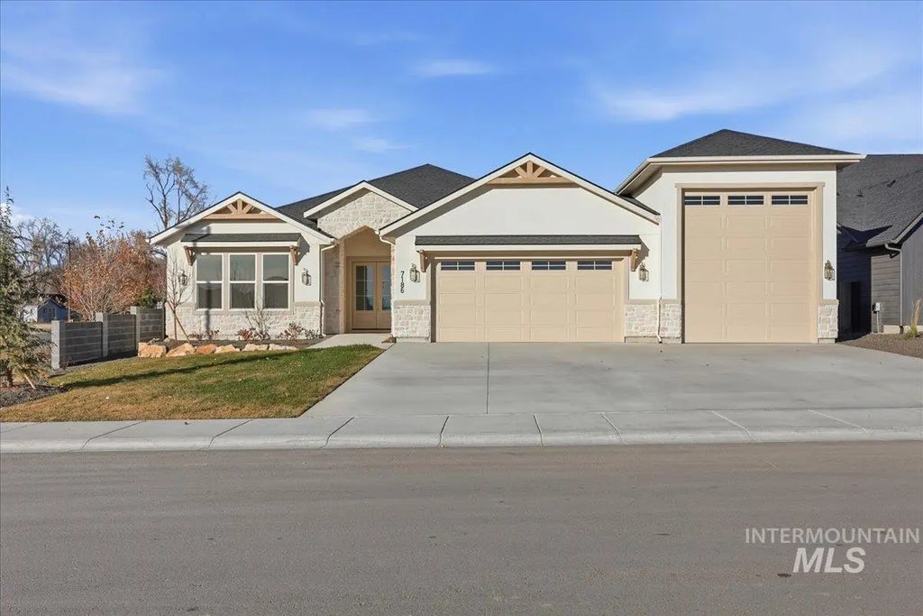 7186 E Chicken Hawk Loop, Nampa