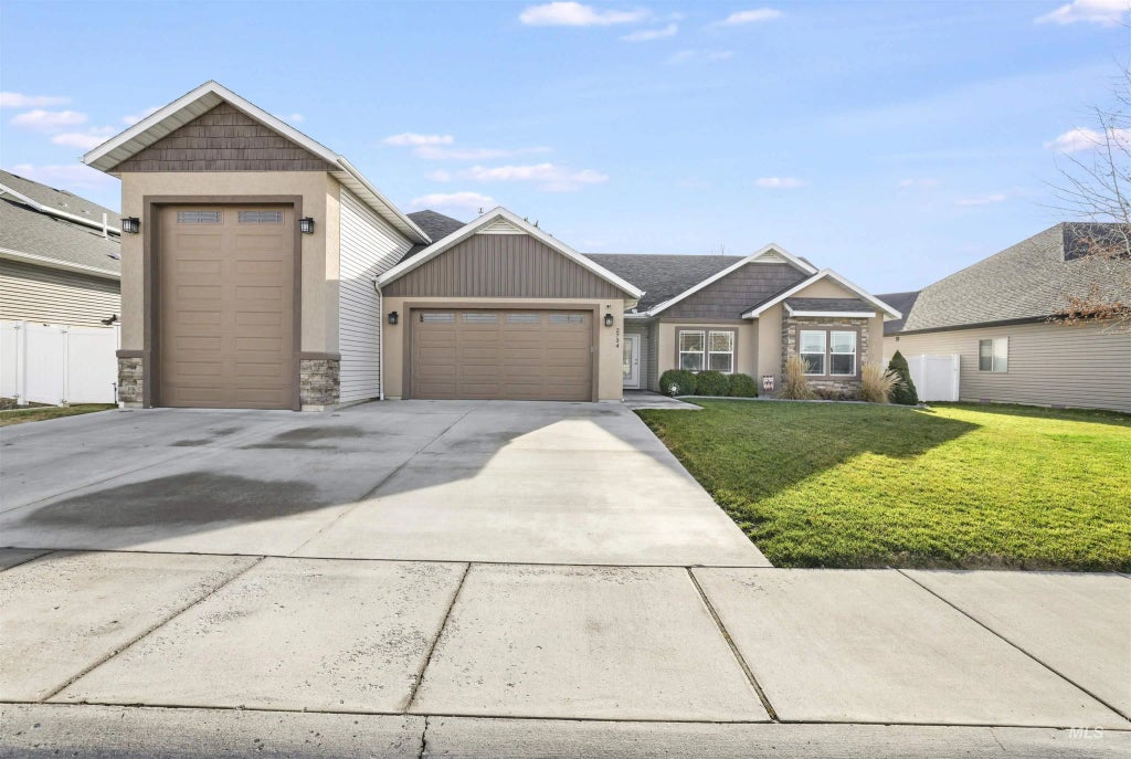 2734 Meadowbrook Dr, Twin Falls