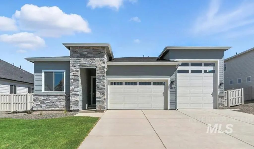 146 N Monty Ave, Kuna