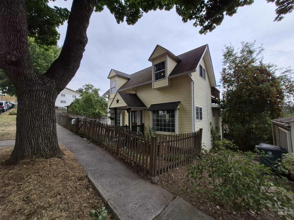 228 N Lilly, Moscow