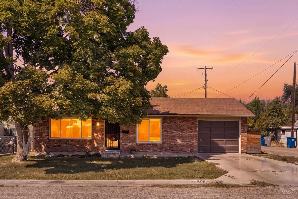 508 E. Washington Ave., Nampa
