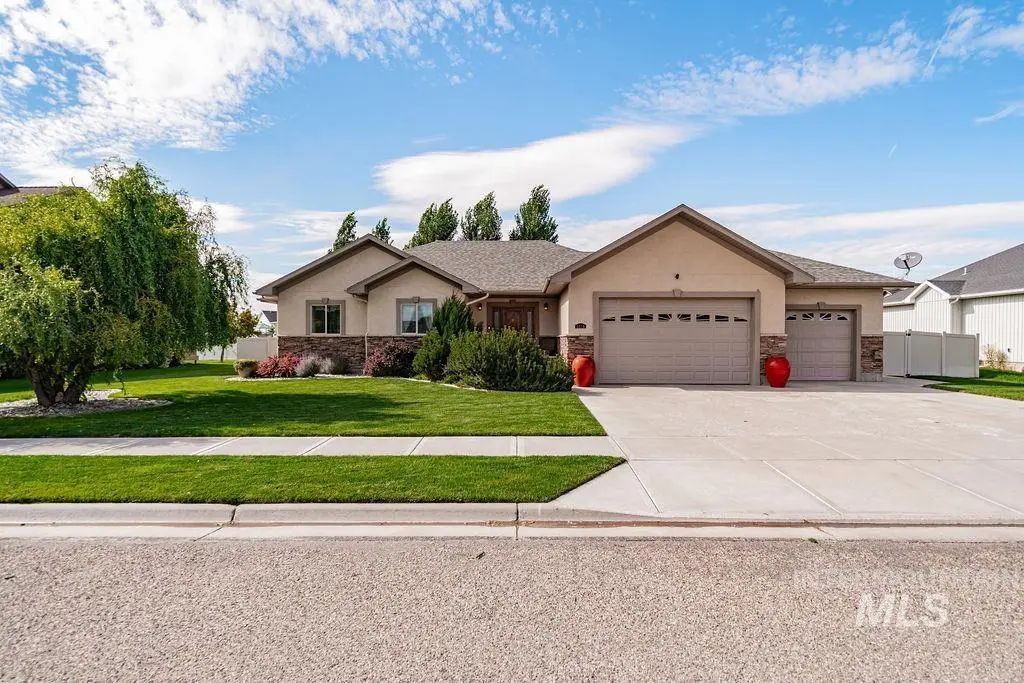 5119 Pevero, Idaho Falls