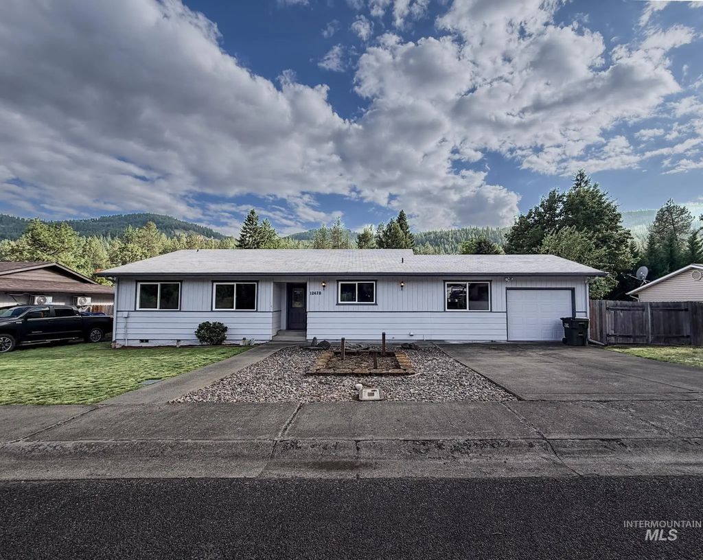 12470 Vista Avenue, Orofino