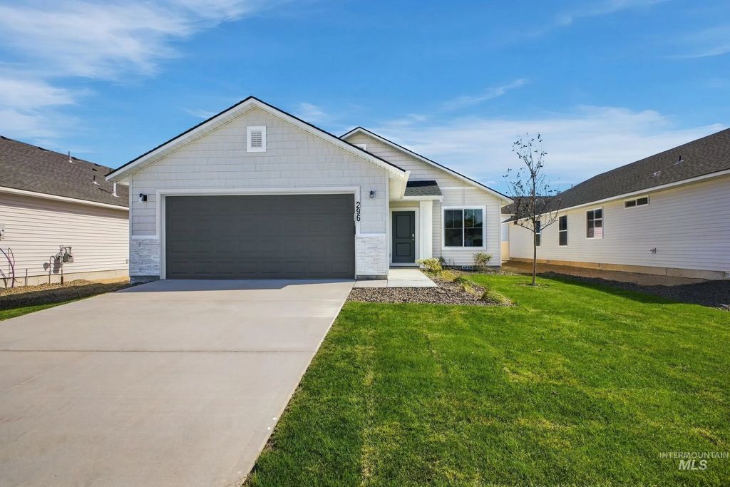 296 N Tideberry Ave, Kuna
