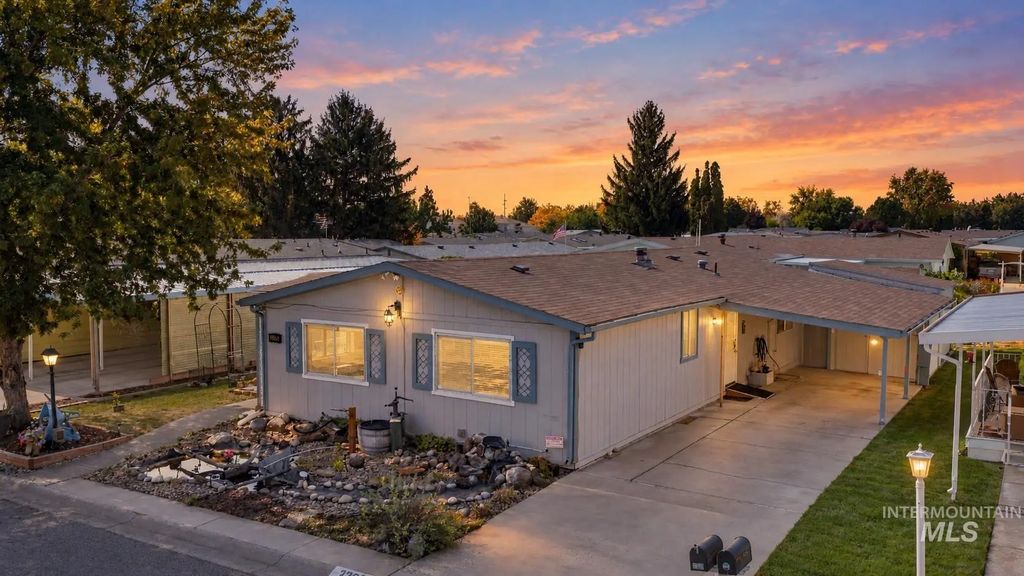 3399 N Dalton Ln, Boise