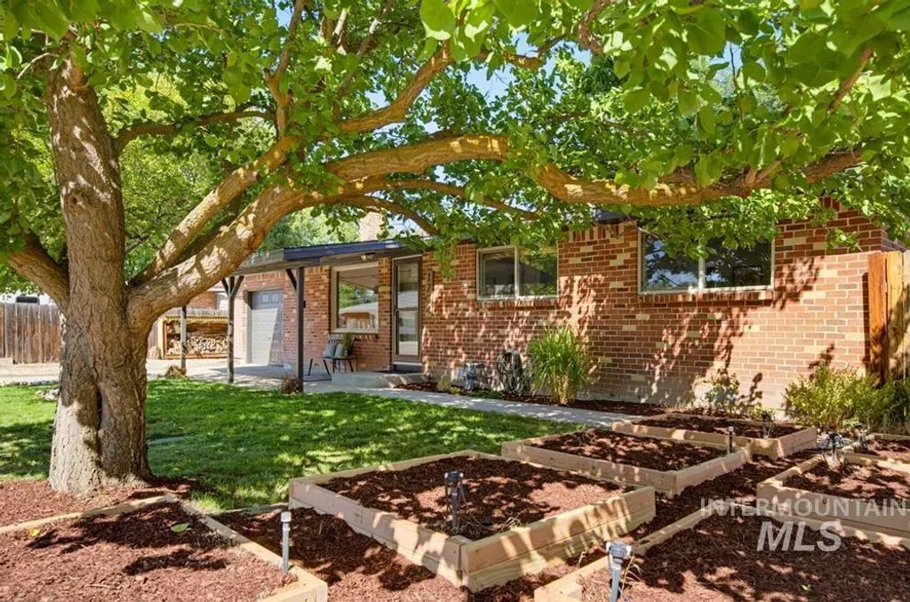 1704 W Olympia Dr, Boise