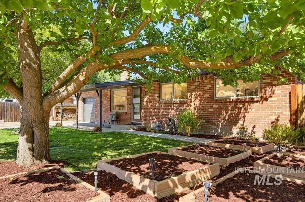 1704 W Olympia Dr, Boise
