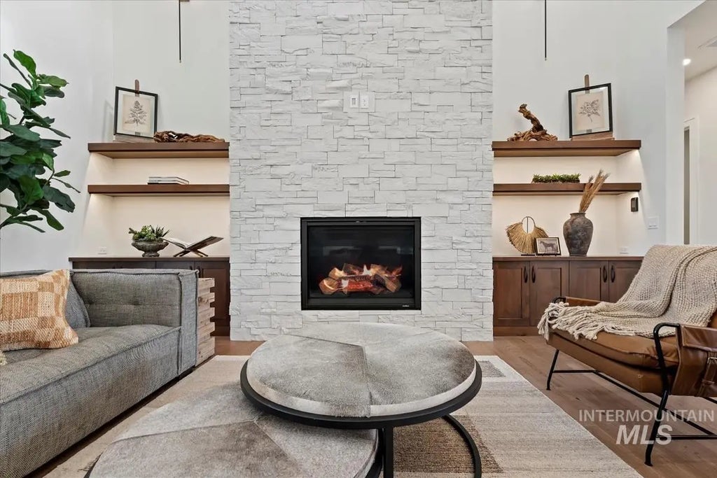 993 S Waning Ln, Eagle