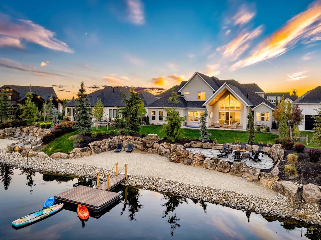 976 N Morehouse Ave, Eagle