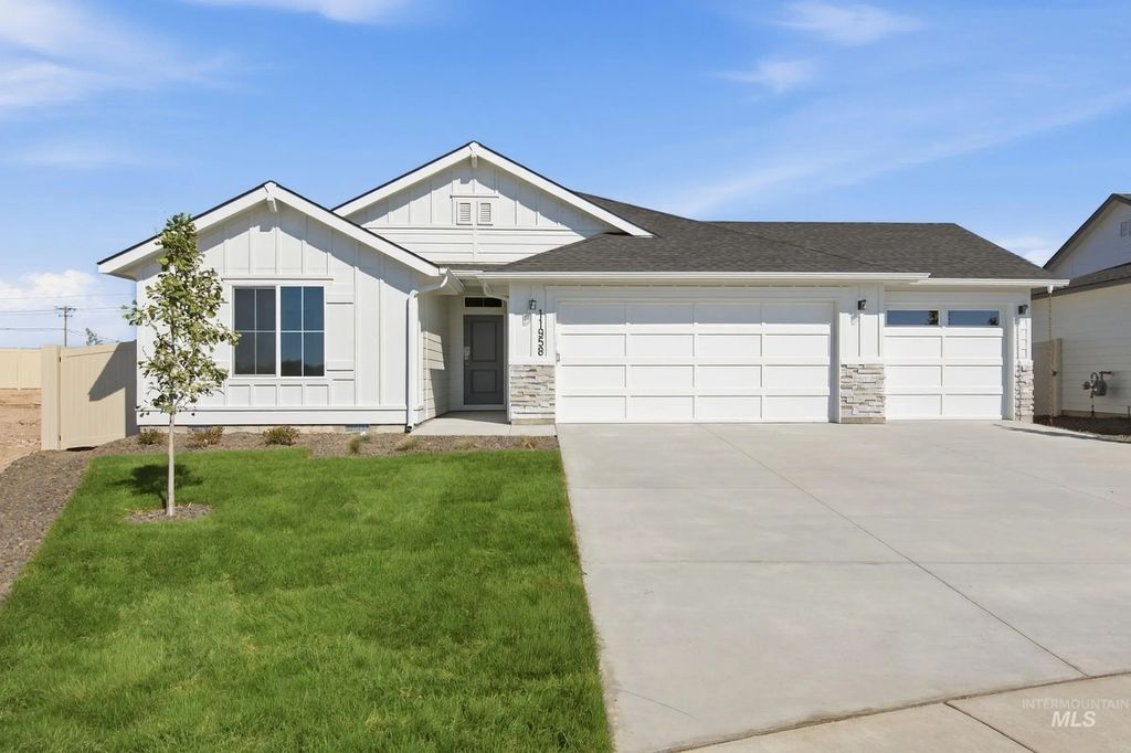 11958 Ruminants St, Nampa