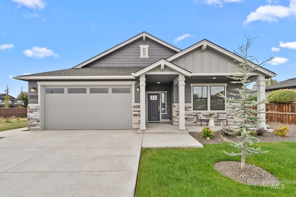 5895 N Garbo Avenue, Meridian