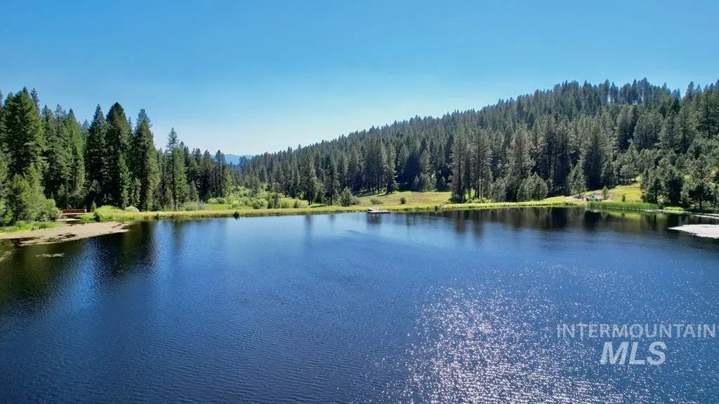 13033 Leland Dr, Donnelly