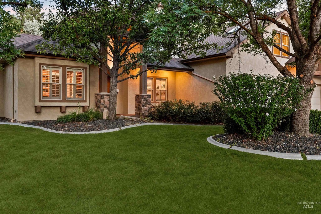 342 N Clearpoint Way, Eagle