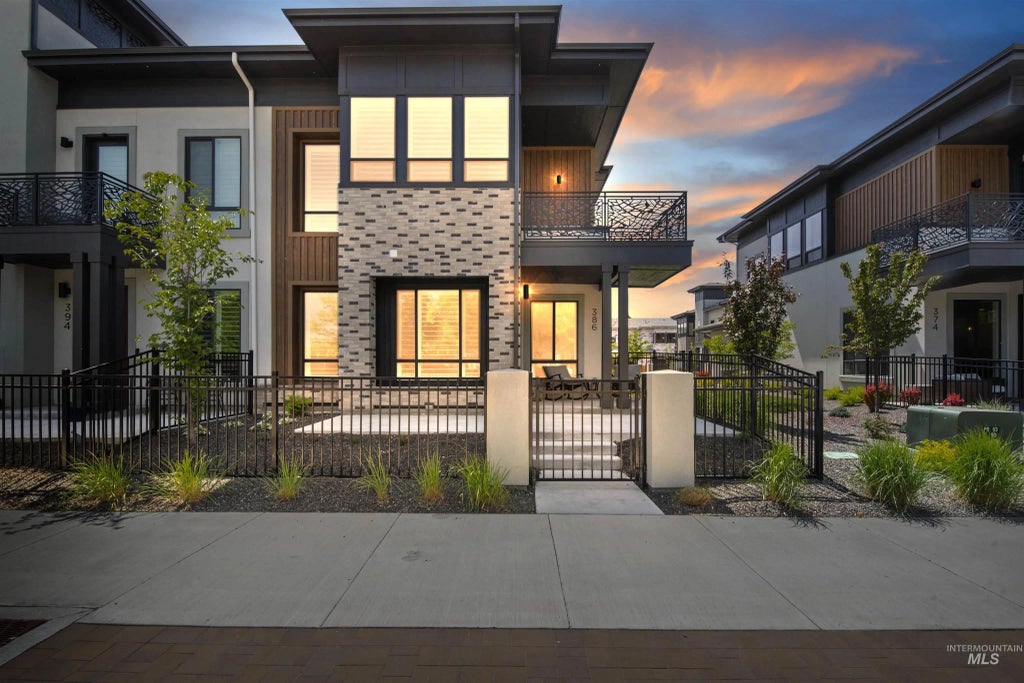 386 E Presidio Ln, Eagle