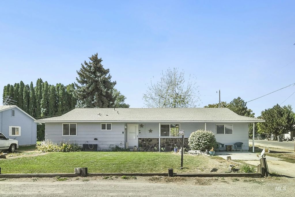 203 1st Ave W, Marsing