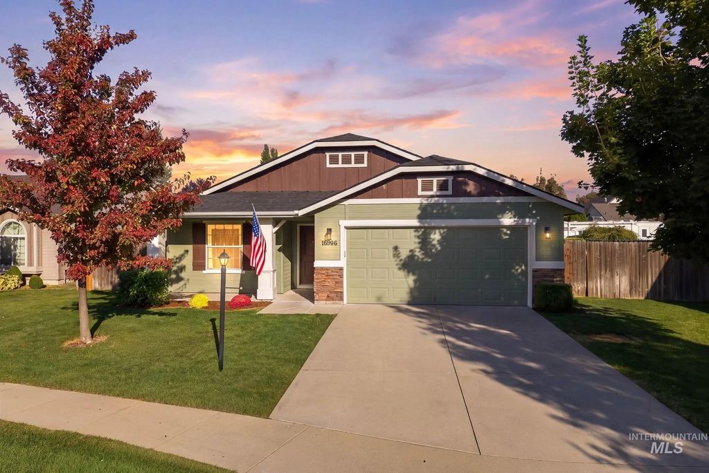 16556 Clover Valley Way, Nampa