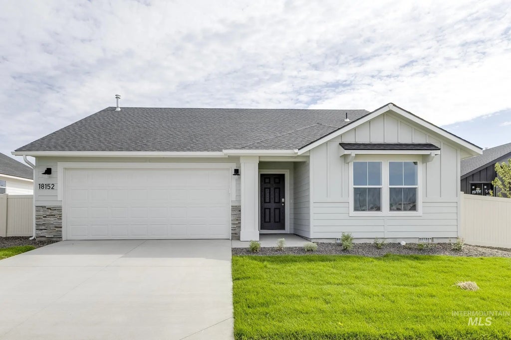 7119 E Shields Dr, Nampa