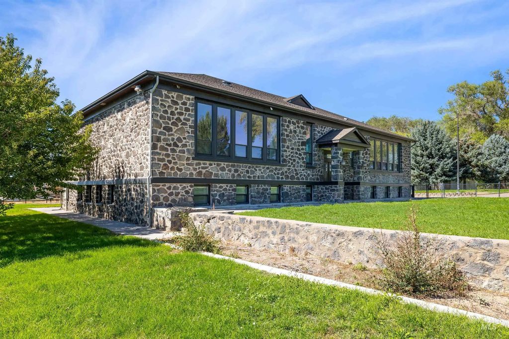 395 Golf Course Road, Jerome