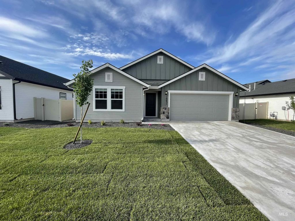 5881 N Static Line Ave, Meridian