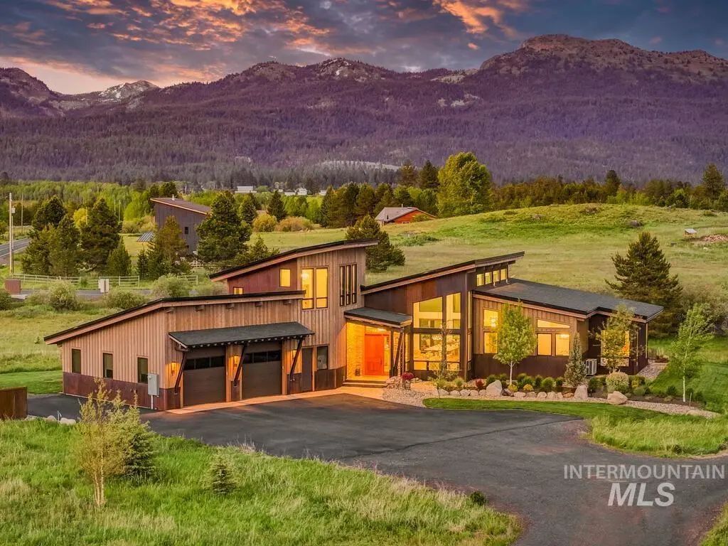 14036 Hideaway Court, McCall