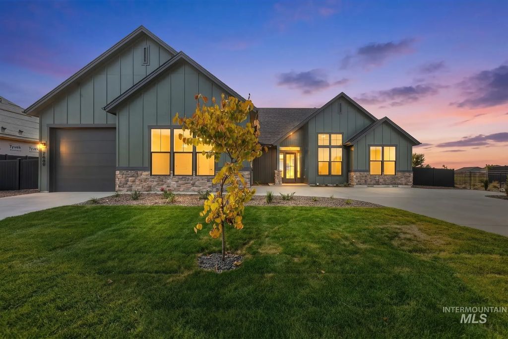 7689 W Flathead Lakes St. #tahoma Bonus, Eagle