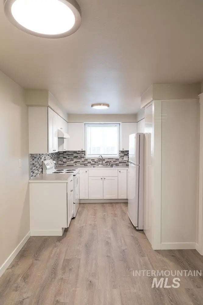 1133 Fortner #8, Ontario