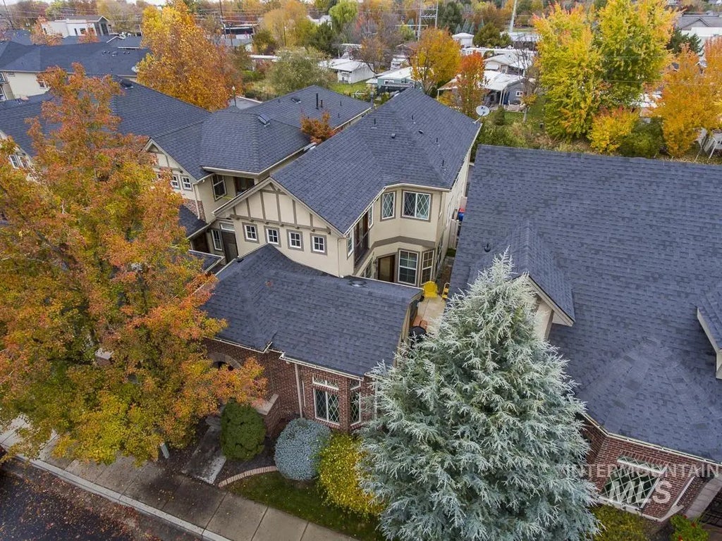 446 E Connemara Lane, Eagle