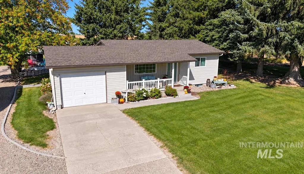 226 E 200 South, Burley