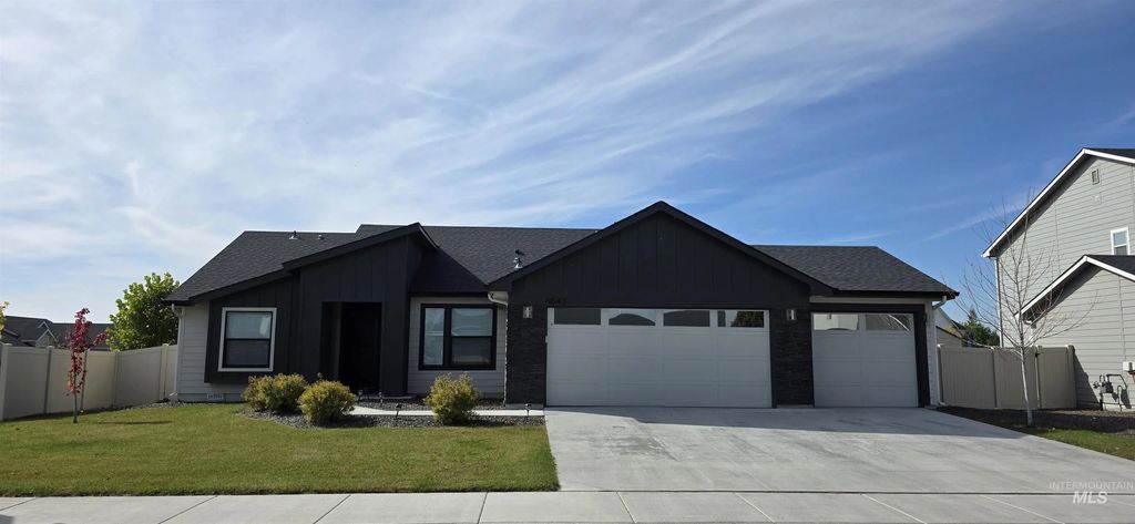 8643 S Foraker Way, Kuna
