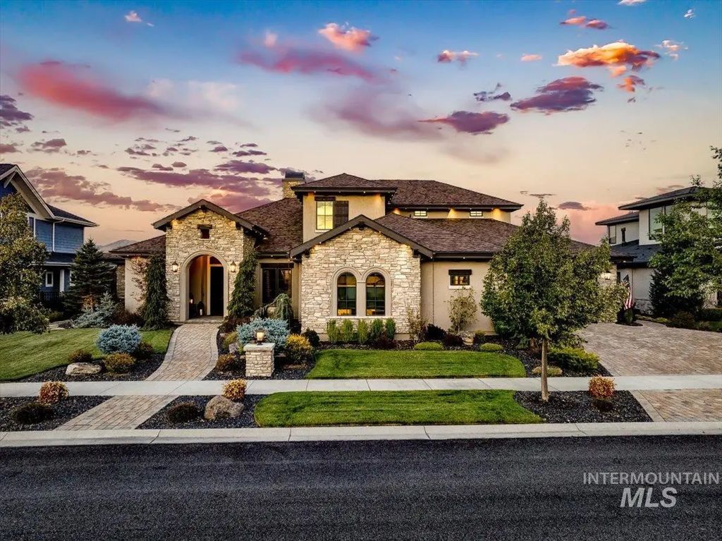 1796 S Isla Del Rio Way, Eagle