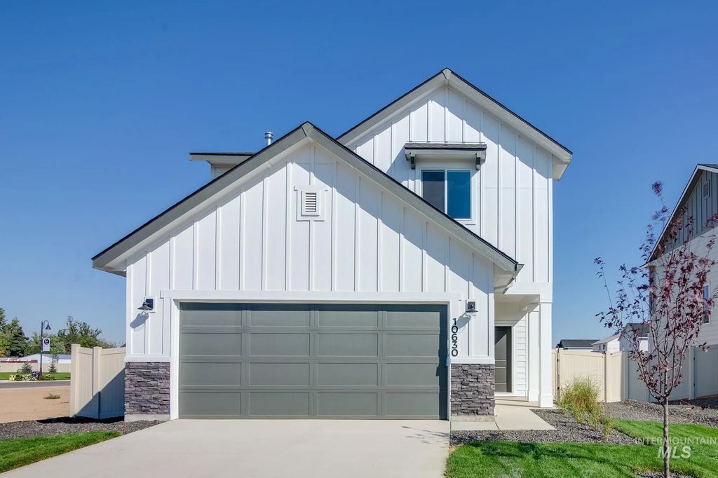 7447 W Newtown Dr, Eagle